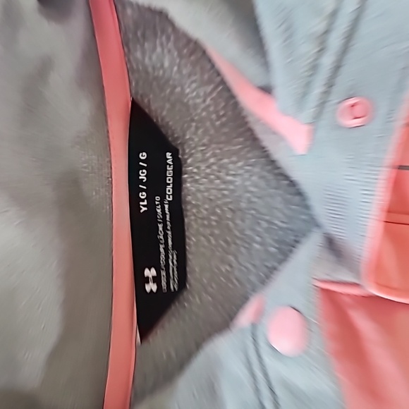 Under Armor Fleece - Picture 2 of 4